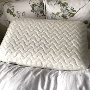 Tempurpedic TEMPUR-Cloud Pillow